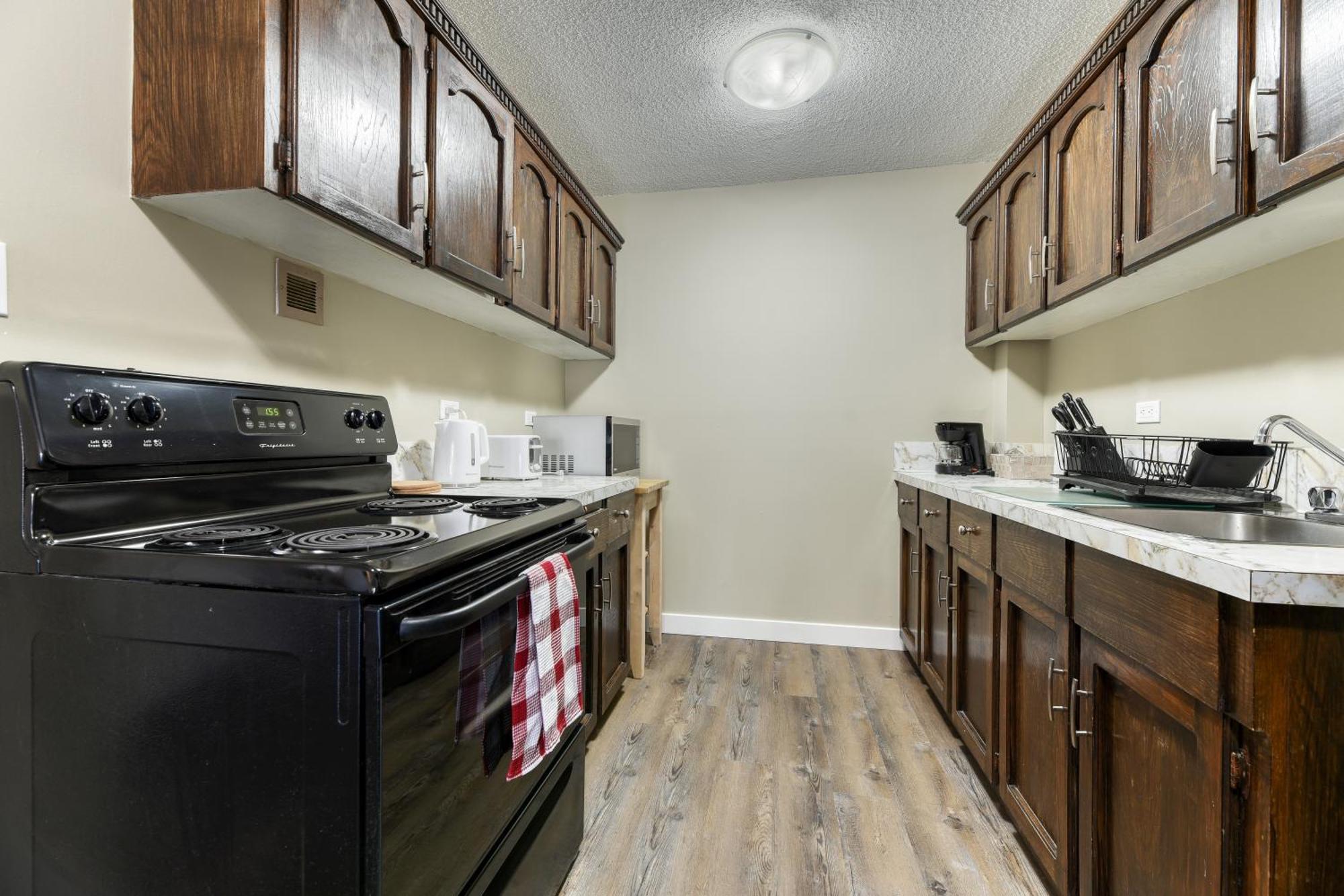 A Spacious Downtown 1-Bed Suite カルガリー エクステリア 写真